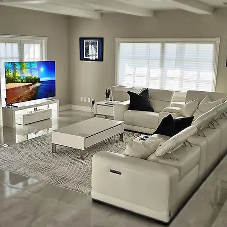 Pelican Retreat- Luxury Villa Near Golf And Beach